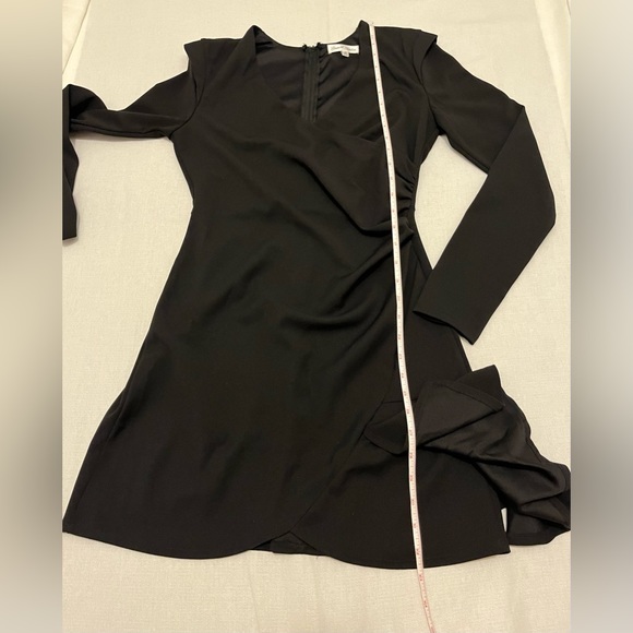 Emerald Sundae Medium Long Sleeve Midi Dress NWOT - Picture 10 of 13